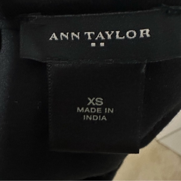 Ann Taylor Factory Outlet Sleeveless Shift Dress in Black Size‎ XS VGUC - Picture 4 of 5